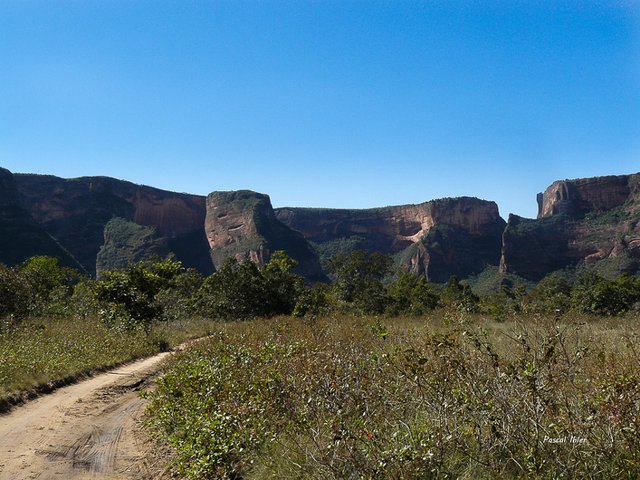 - Chapada dos Guimarães 